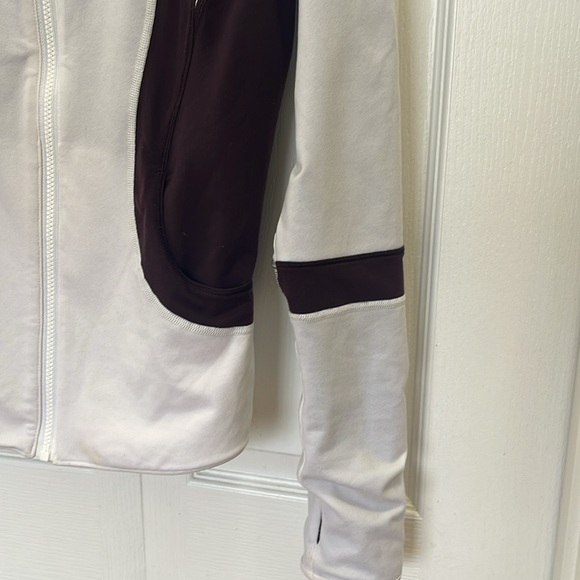 LULULEMON | Burgundy Find Your Bliss Reversible Jacket - sz 4 - Picture 12 of 13